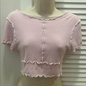 LE LIS Pink Ruffled Crop Top